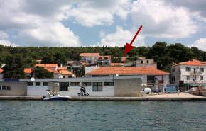  Holiday Home Tisno 5094  Тисно
